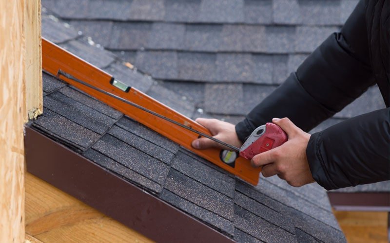 The Process of Replacing Roof Shingles